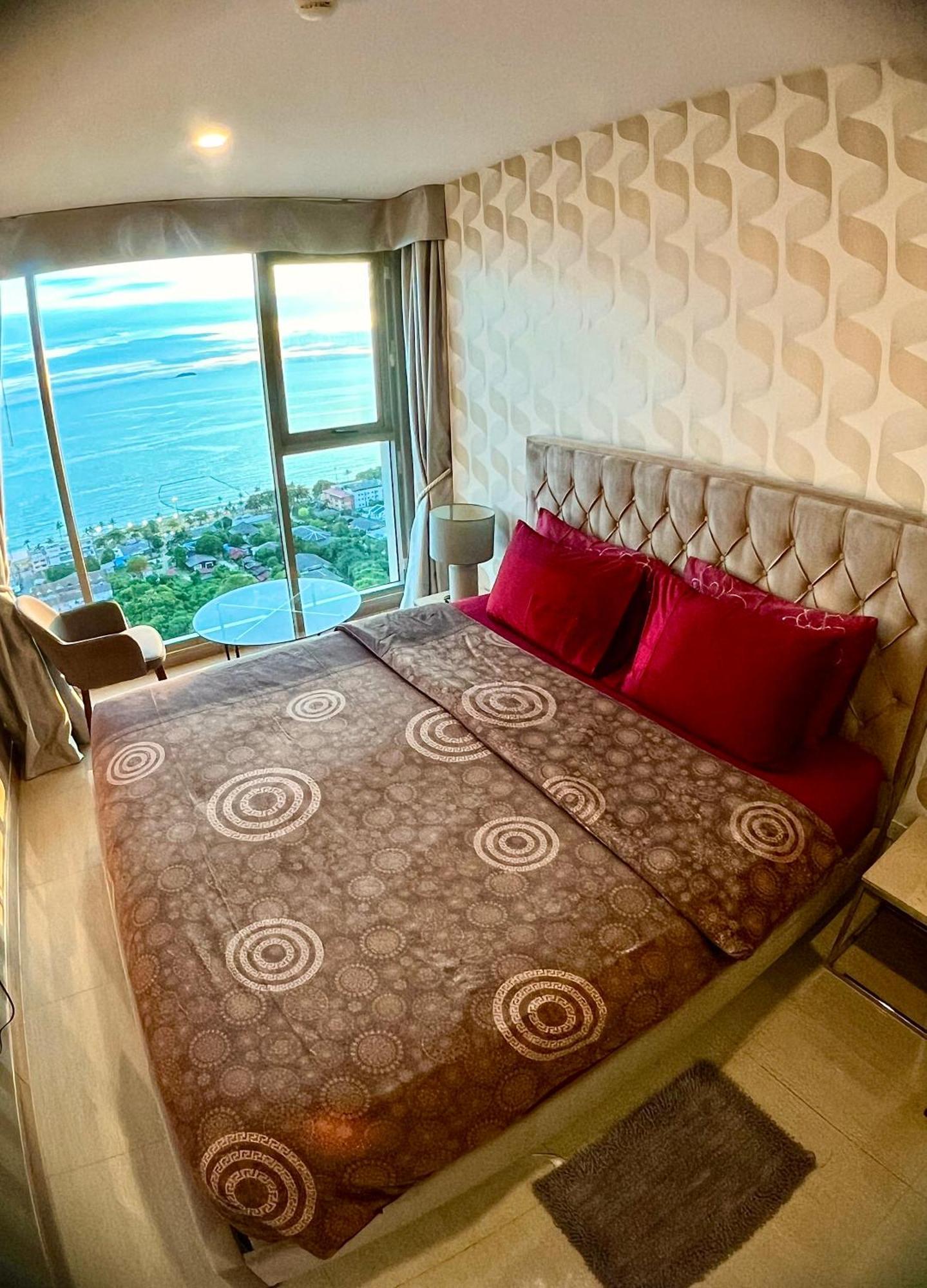 Luxsl Luxury Style Of Life 6 Leilighet Haat Jomtien Eksteriør bilde